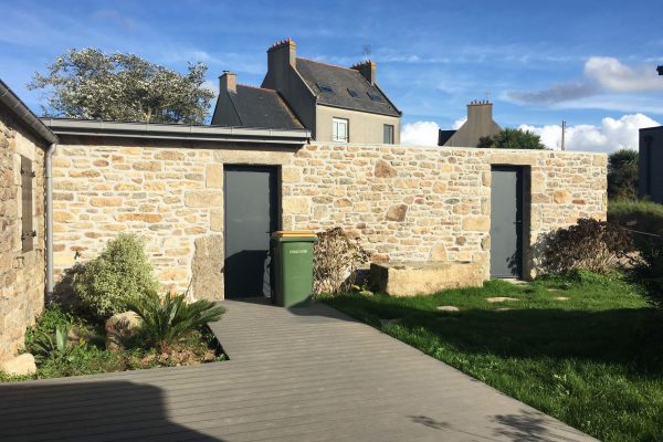 Rejointoiement à la chaux et pose d'une terrasse